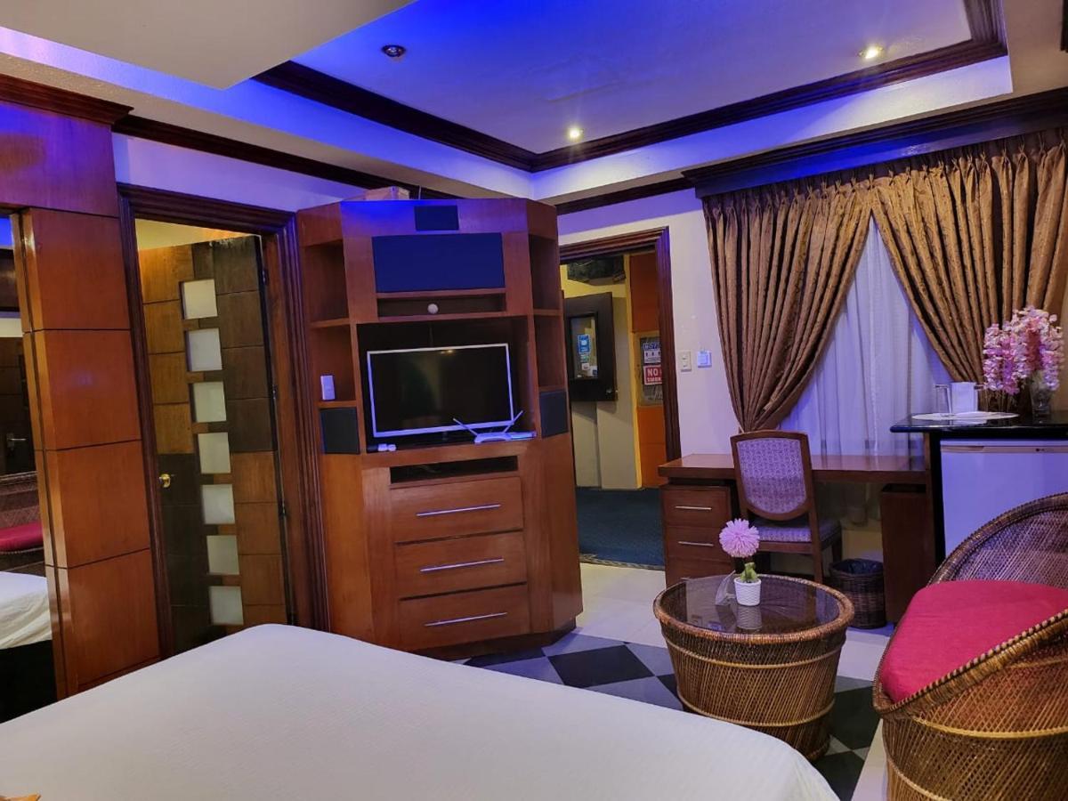 Fields Palace Hotel Angeles Εξωτερικό φωτογραφία