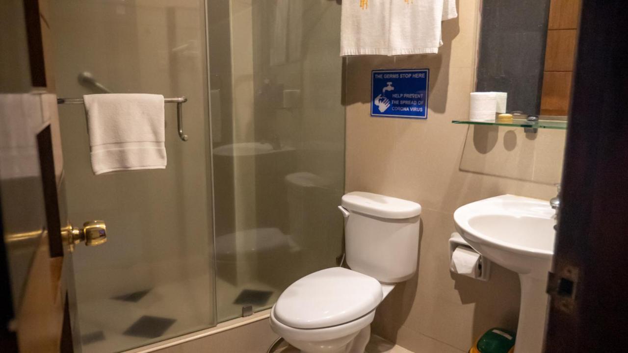 Fields Palace Hotel Angeles Εξωτερικό φωτογραφία