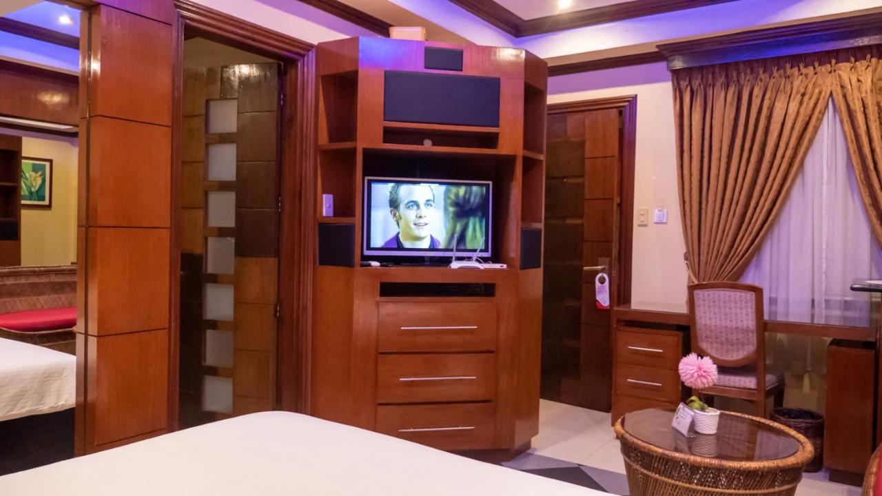 Fields Palace Hotel Angeles Εξωτερικό φωτογραφία