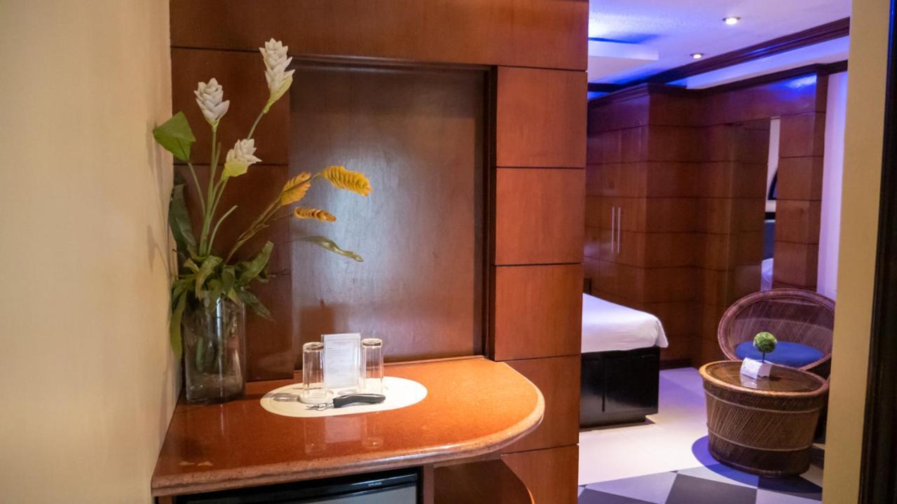 Fields Palace Hotel Angeles Εξωτερικό φωτογραφία