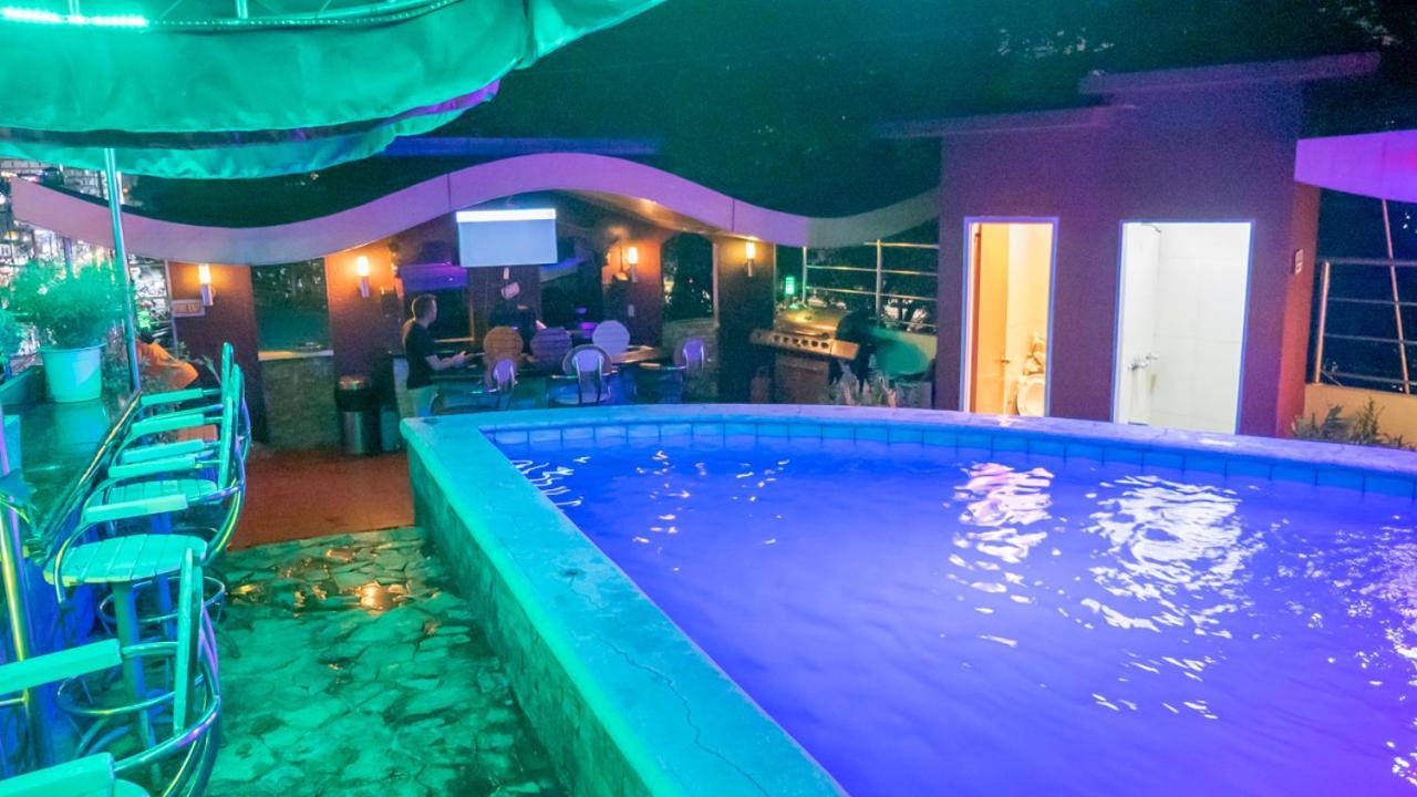 Fields Palace Hotel Angeles Εξωτερικό φωτογραφία